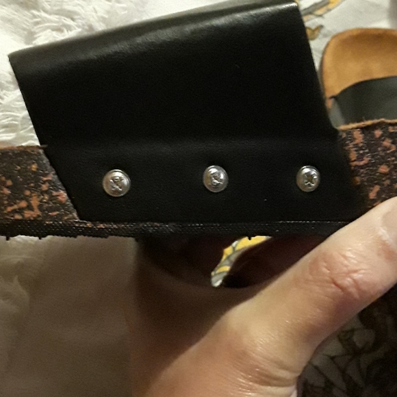 Slip on Black n Brown shoes! New w/tags!!! - Picture 7 of 8